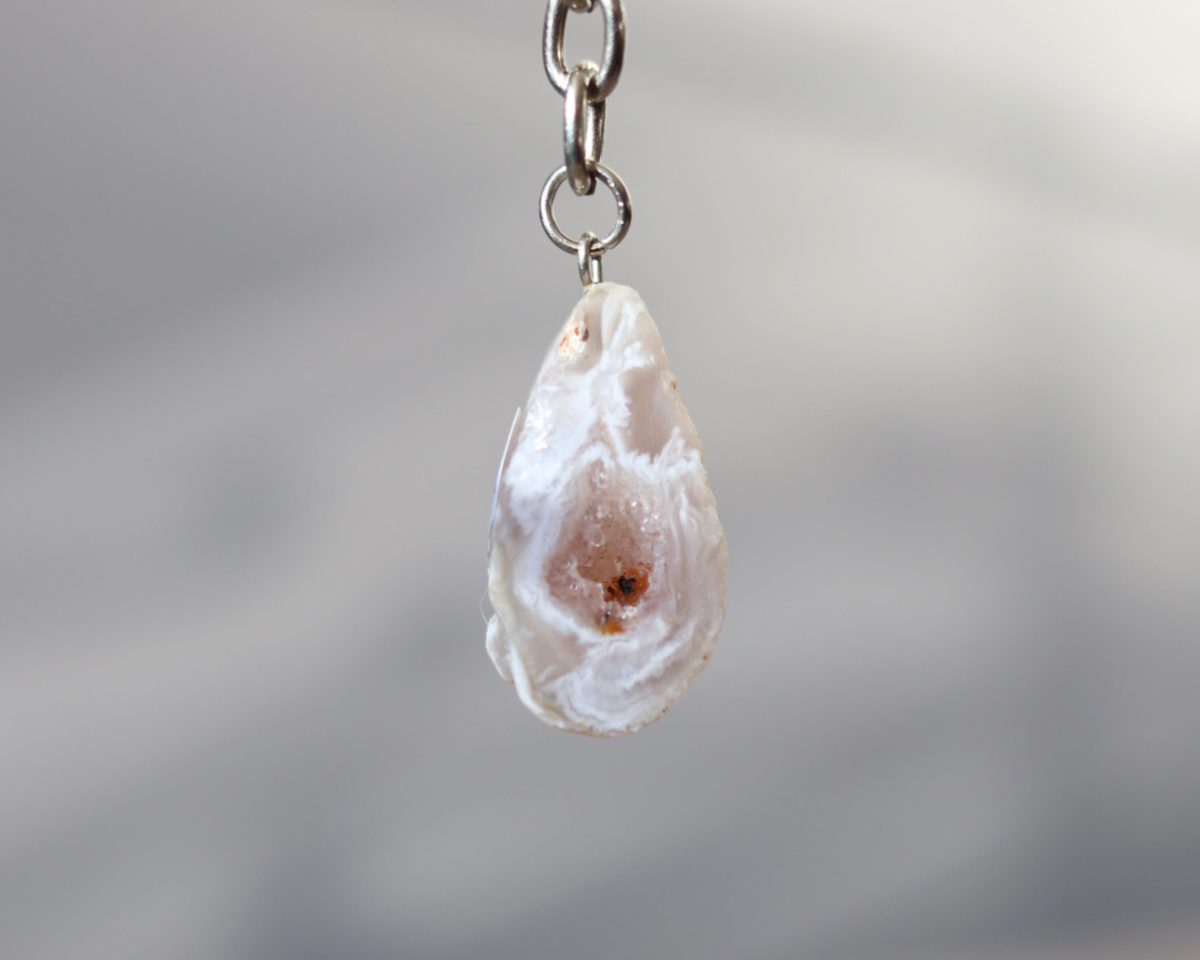 Beschermende agaat sleutelhanger